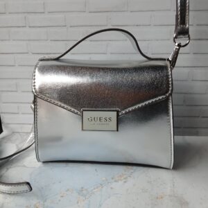 cartera plateada pequeña
