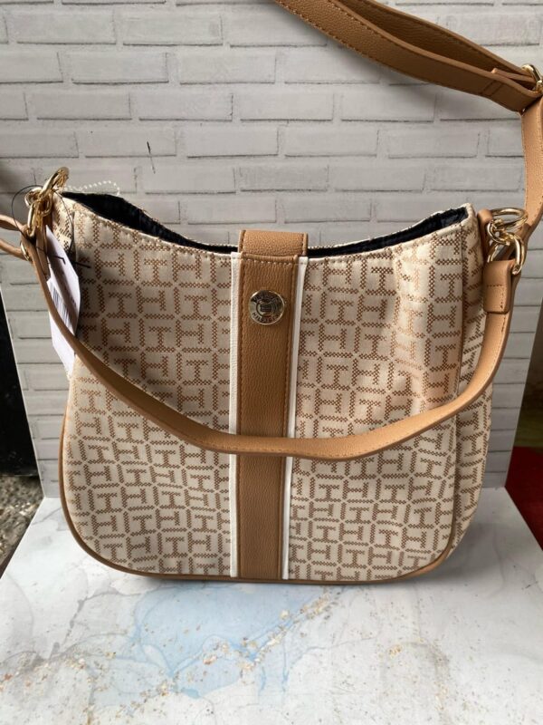 cartera crema y ocre