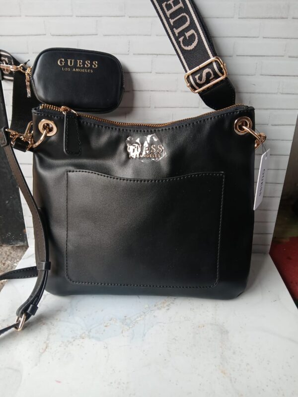 cartera negra mediada guess