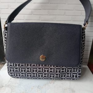 cartera bandolera azul marino tommy hilfiguer