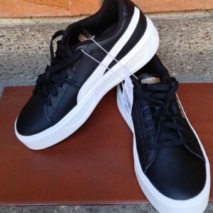 Zapatos Puma Negro con Blanco
