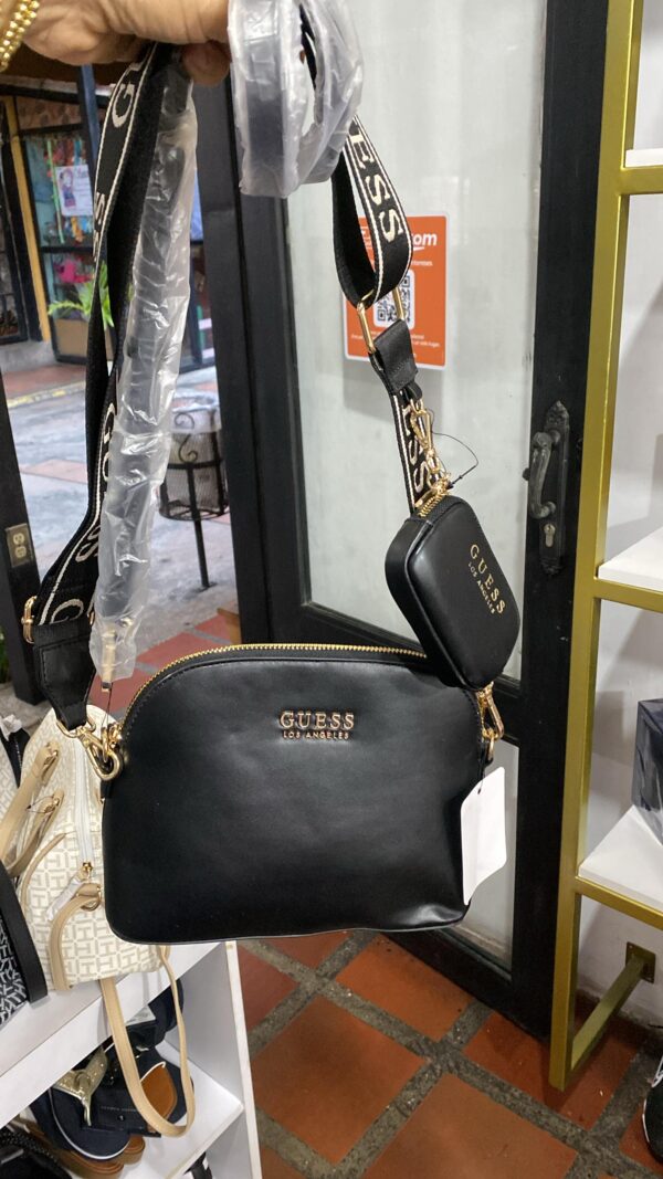 cartera negra guess negra